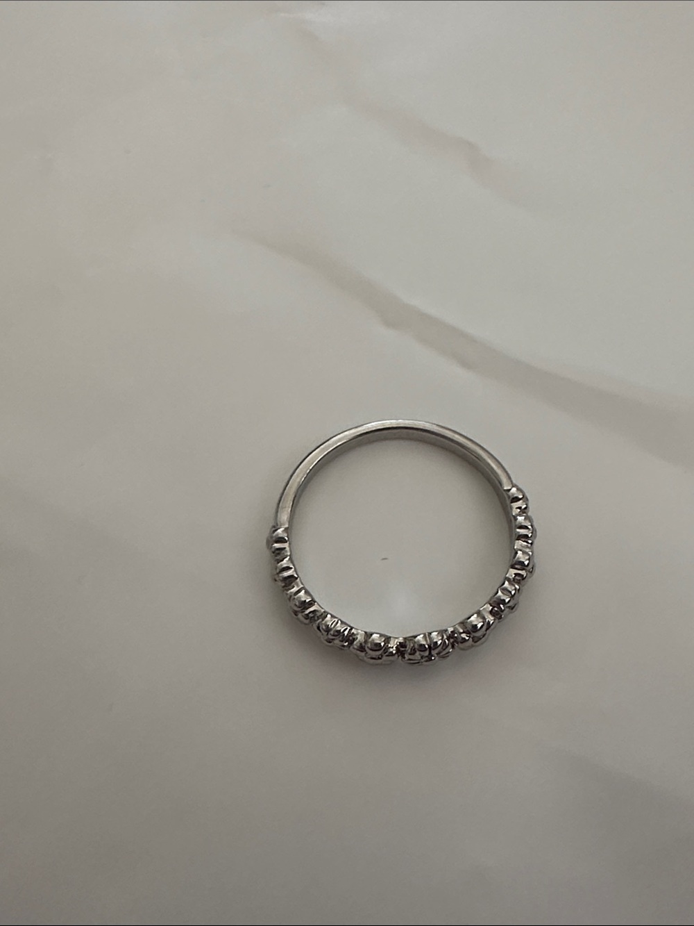 NWOT Pura Vida Size 4 Classic Silver Floral Band Ring - Silver